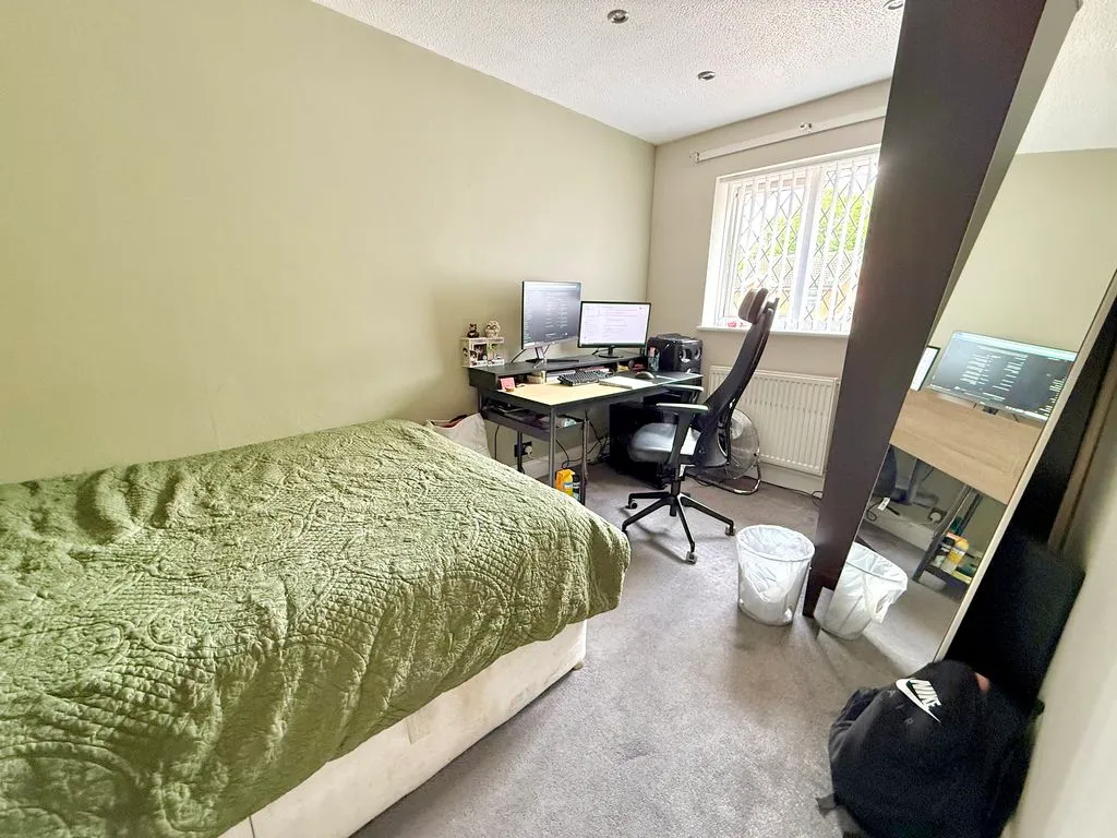 Longbrooke, Houghton Regis LU5 5QX, photo 16