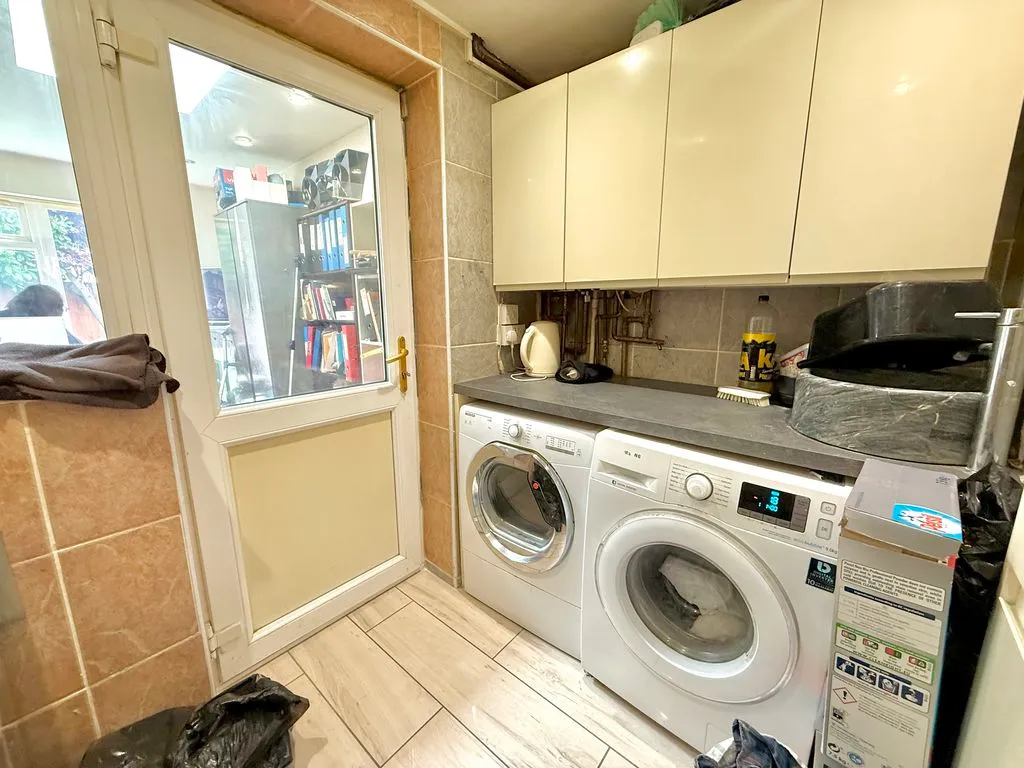 Longbrooke, Houghton Regis LU5 5QX, photo 10