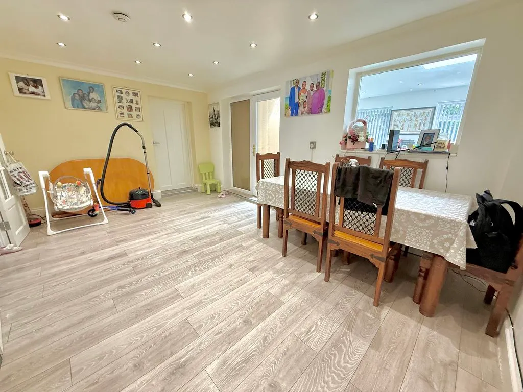 Longbrooke, Houghton Regis LU5 5QX, photo 5