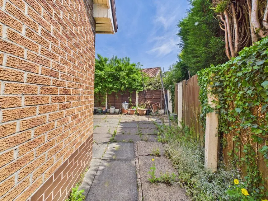 The Heath, Ashton-under-Lyne, OL7, photo 18