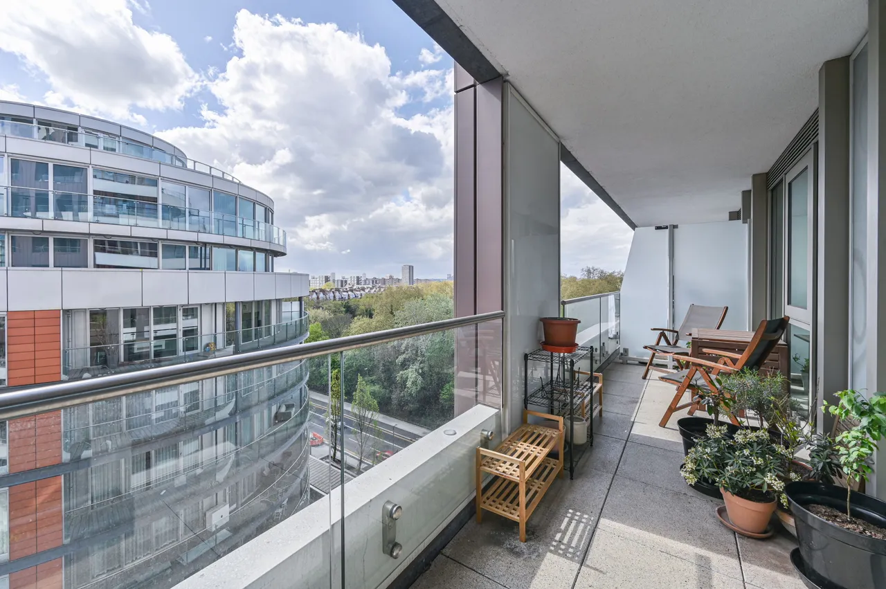 Apartment 84, Valetta House, 336 Queenstown Road, London, photo 11