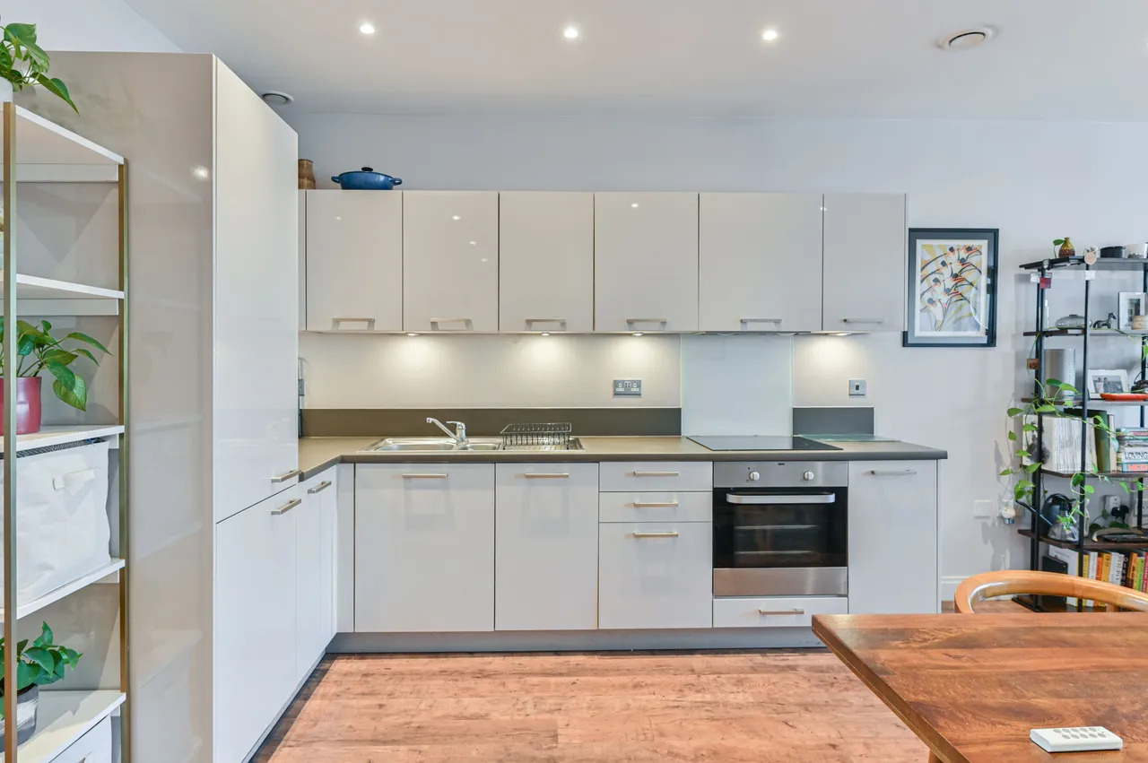 Apartment 84, Valetta House, 336 Queenstown Road, London, photo 6