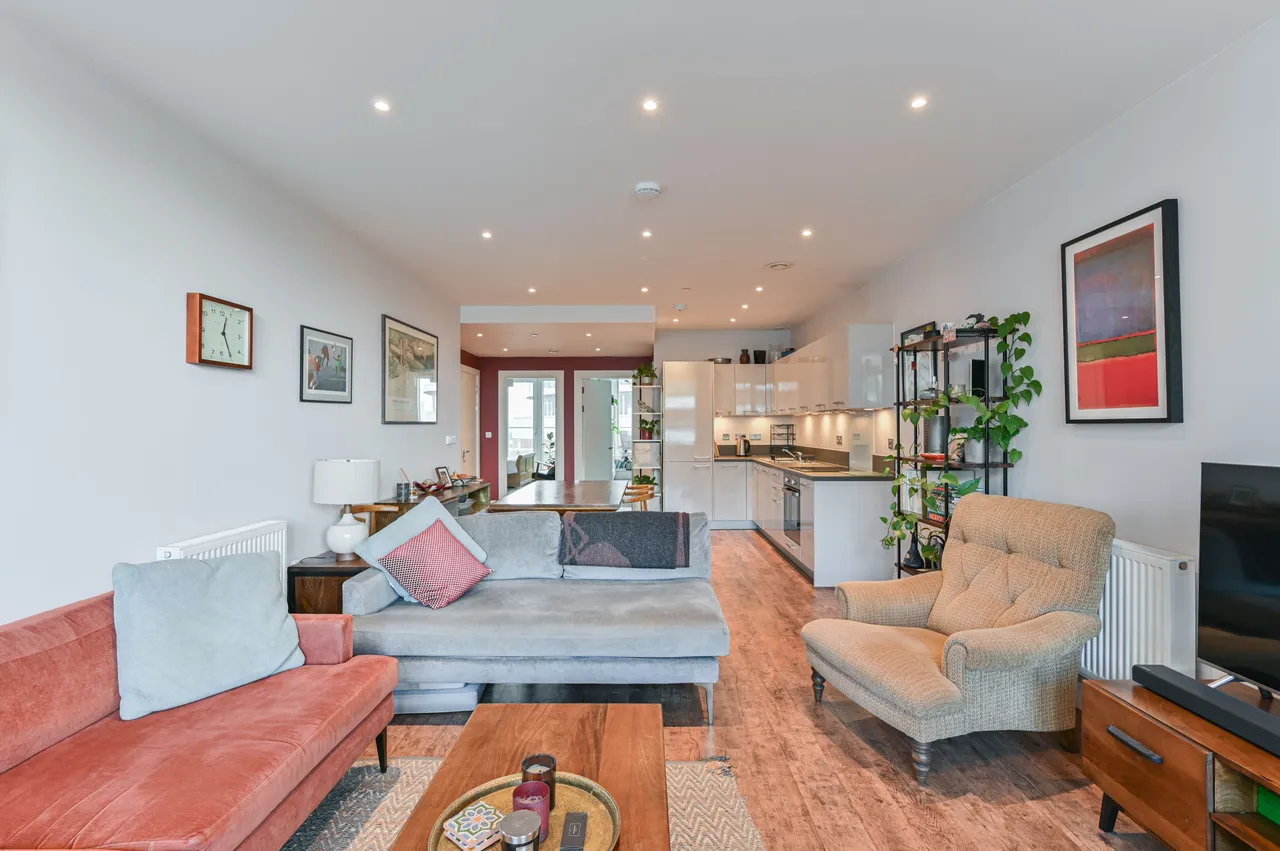Apartment 84, Valetta House, 336 Queenstown Road, London, photo 4