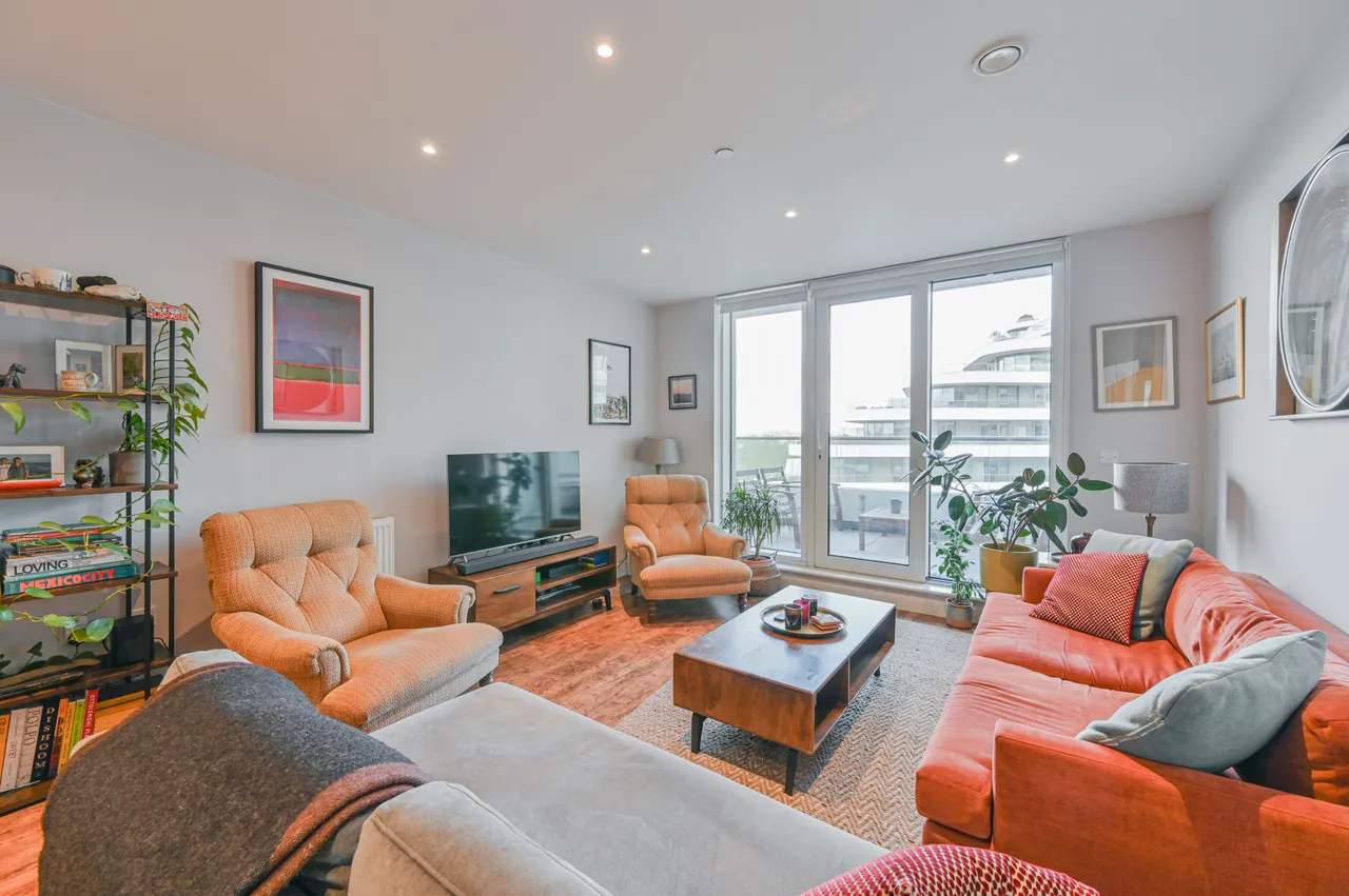 Apartment 84, Valetta House, 336 Queenstown Road, London, photo 3