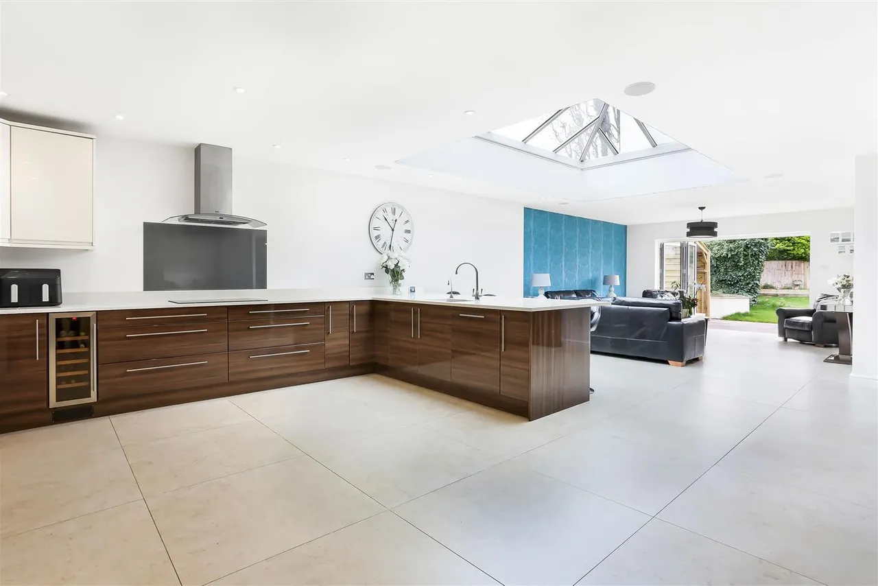The Lawns, South Cheam, SM2 7PU, photo 5