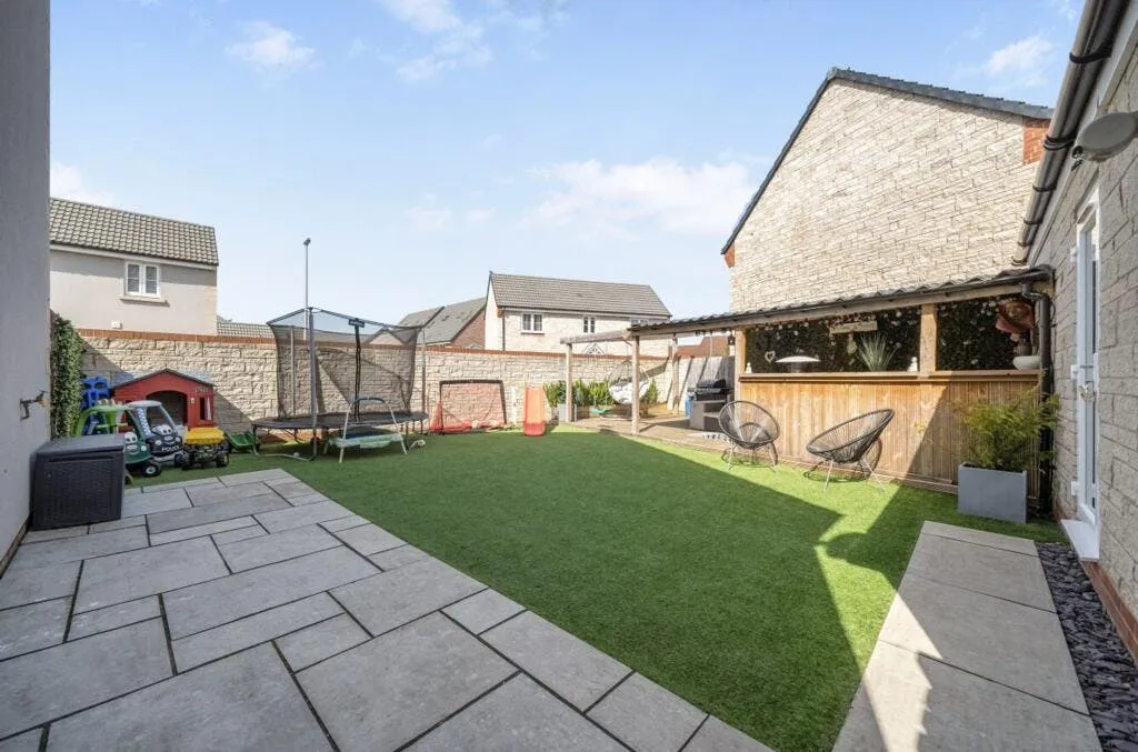 Colliers Gardens, Backwell, BS48, photo 4