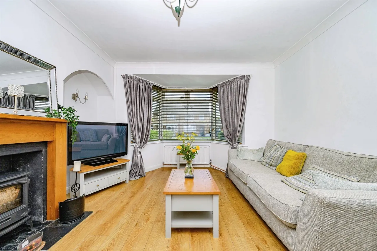 Coates Way, Watford, WD25, photo 8