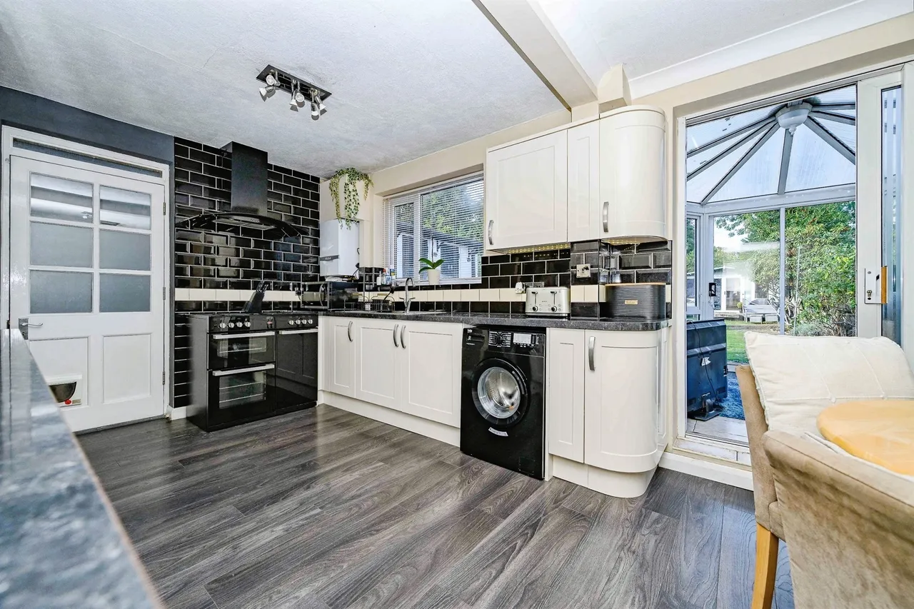 Coates Way, Watford, WD25, photo 9