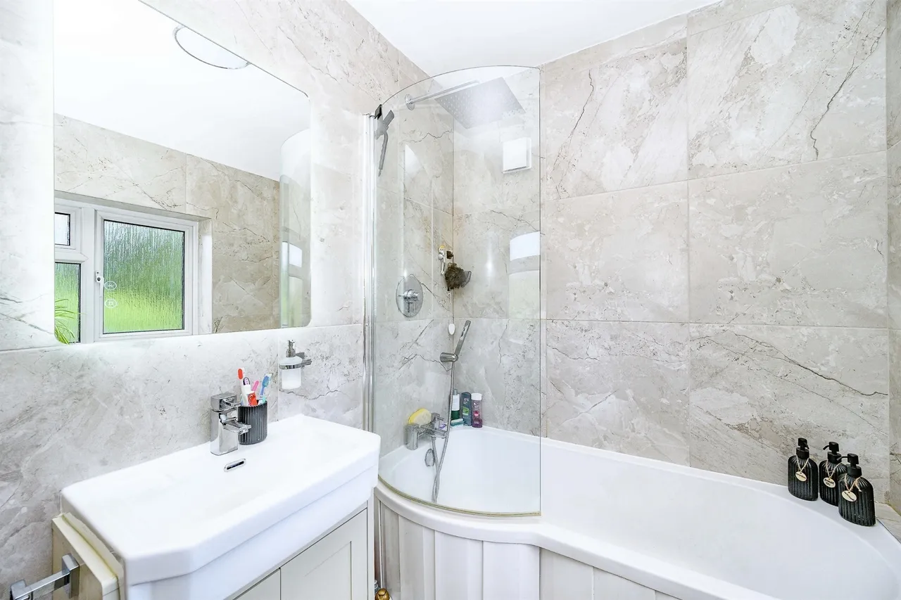 Coates Way, Watford, WD25, photo 5