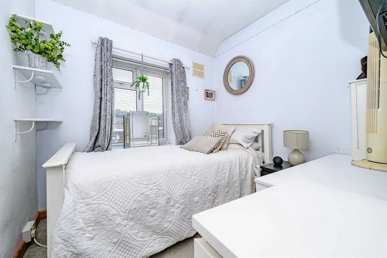 Coates Way, Watford, WD25, photo 16
