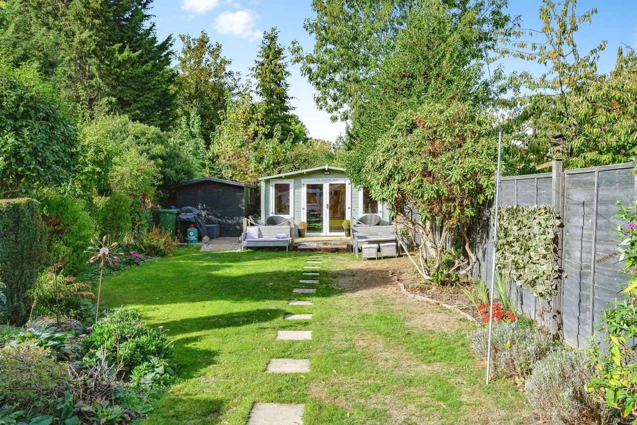 Coates Way, Watford, WD25, photo 7