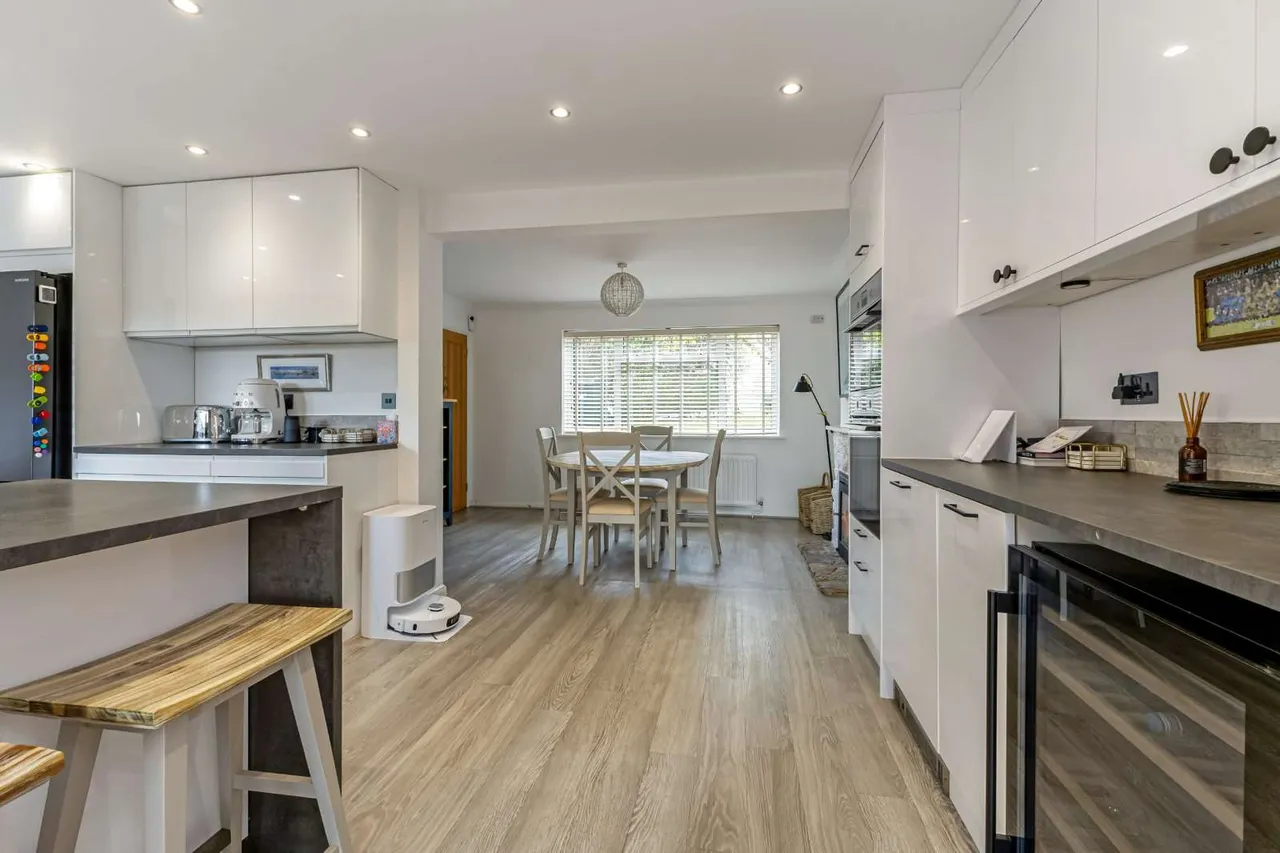 High View Close, Marlow, Buckinghamshire, SL7 3QN, photo 2