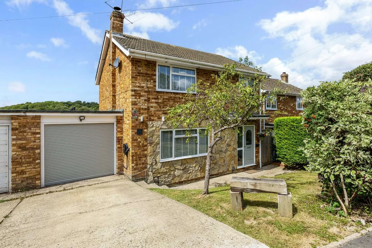3 bed house for sale — High View Close, Marlow, Buckinghamshire, SL7 3QN