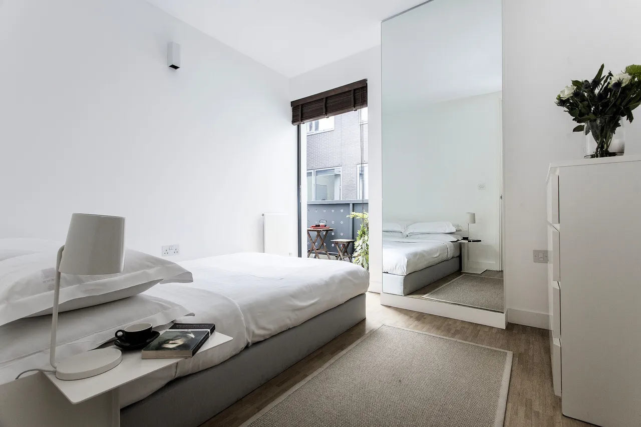 Flat 3, 32 Leather Lane, London, photo 6