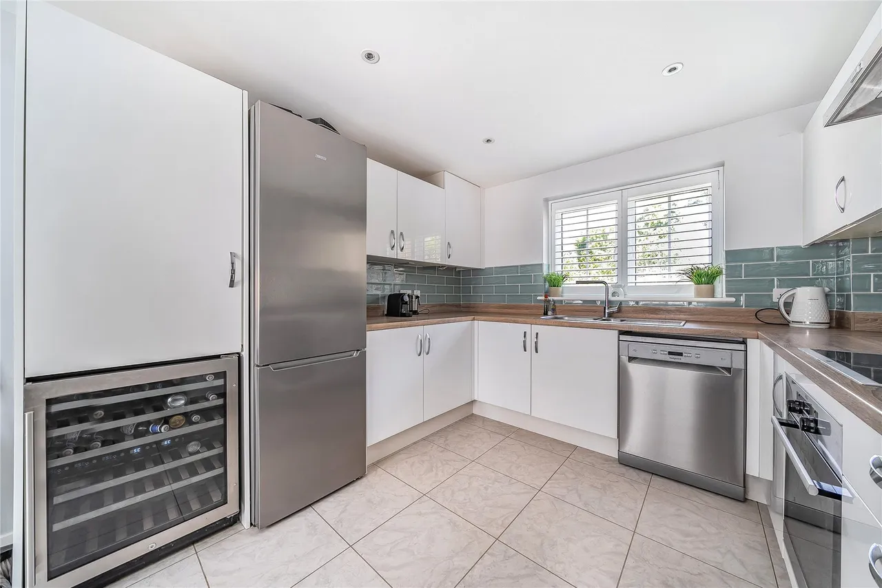 Damson Drive, Halstead, Sevenoaks, Kent, TN14, photo 7