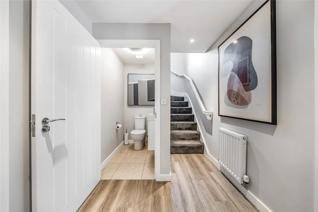 Damson Drive, Halstead, Sevenoaks, Kent, TN14, photo 2