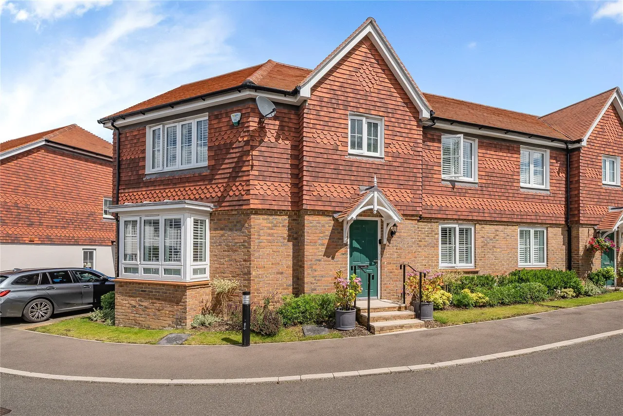 Damson Drive, Halstead, Sevenoaks, Kent, TN14, photo 19