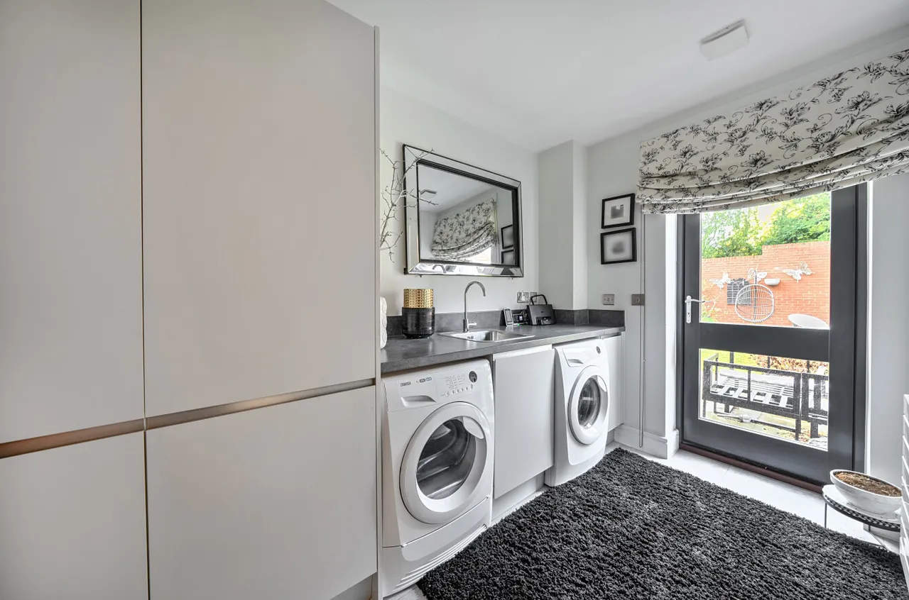 Station Drive, Sutton Scotney, SO21, photo 9