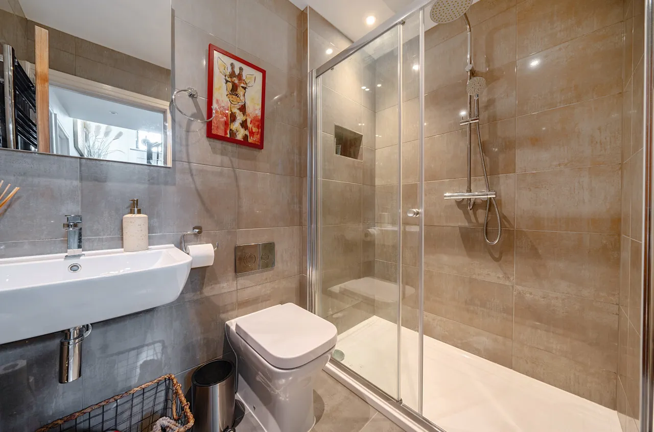 Station Drive, Sutton Scotney, SO21, photo 16