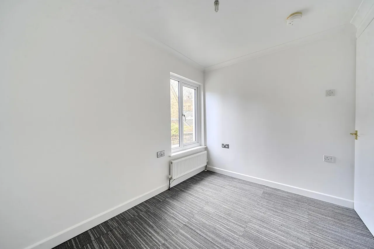 Felday Road, SE13, photo 15