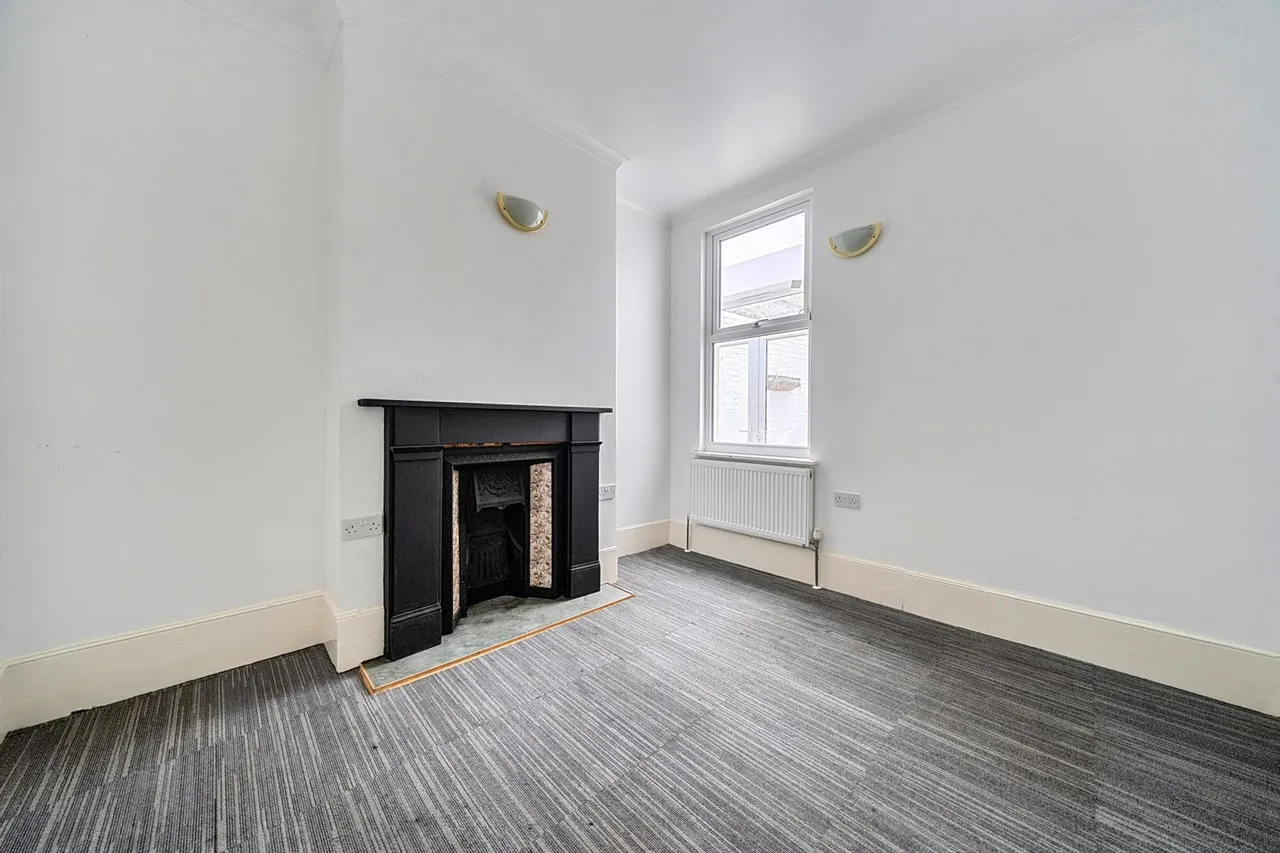 Felday Road, SE13, photo 6