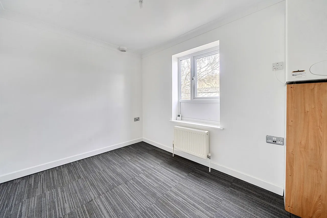 Felday Road, SE13, photo 17