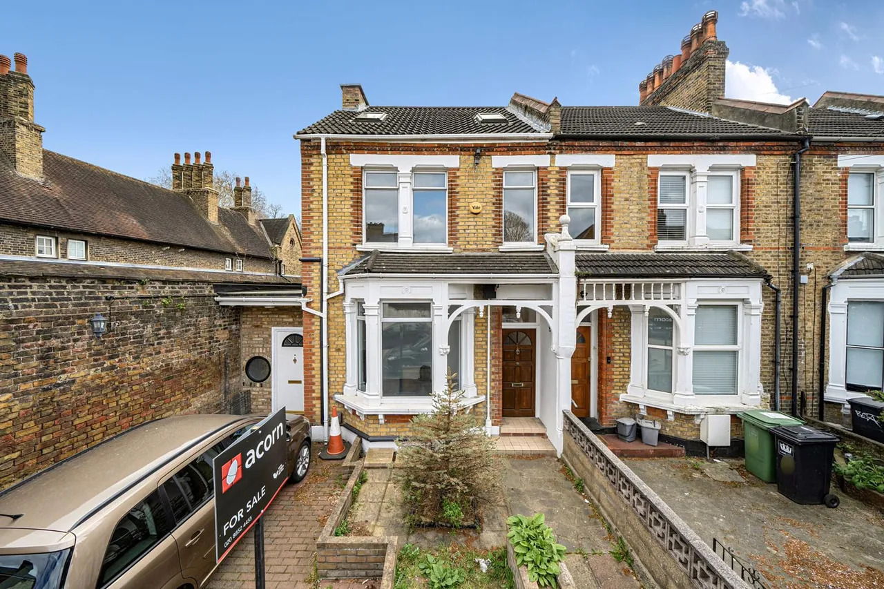 5 bed house for sale, Felday Road, SE13