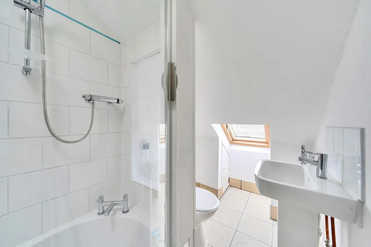 Felday Road, SE13, photo 12