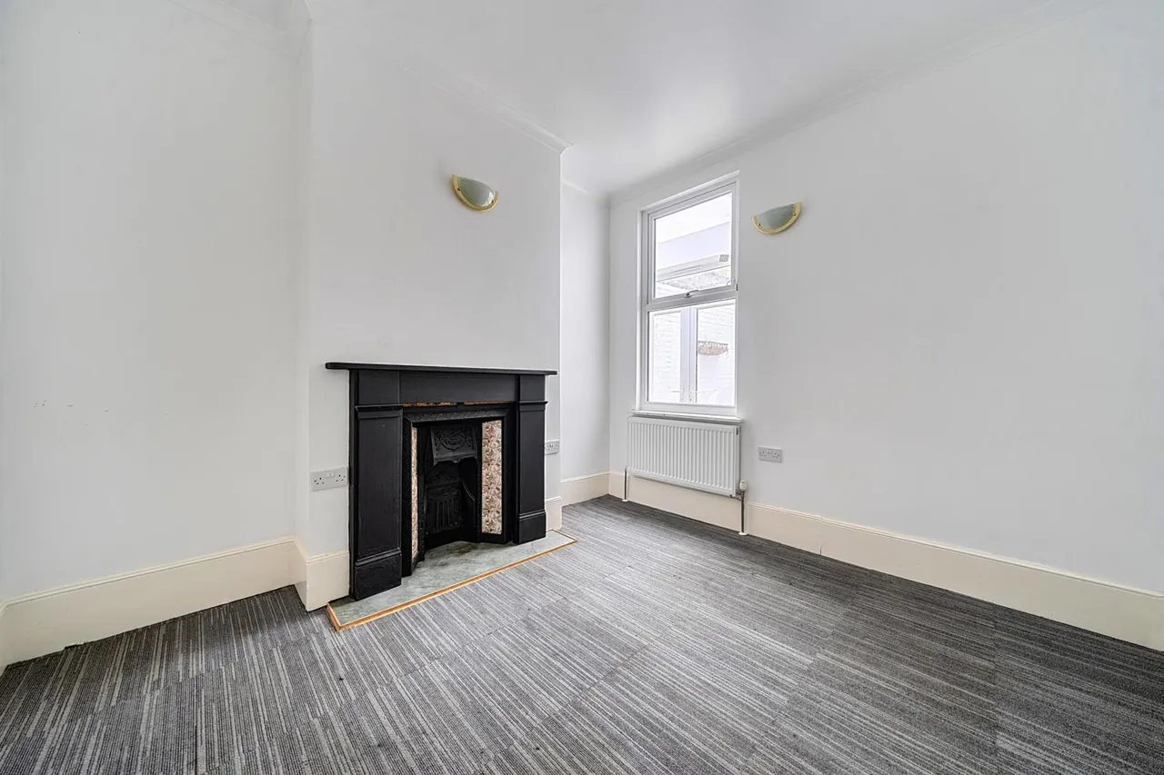 Felday Road, SE13, photo 6