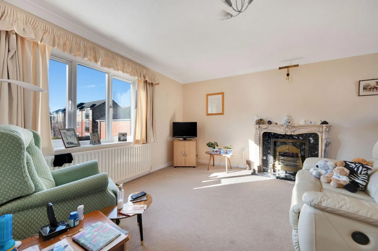 South Street, Baines Court South Street, LE15, photo 8