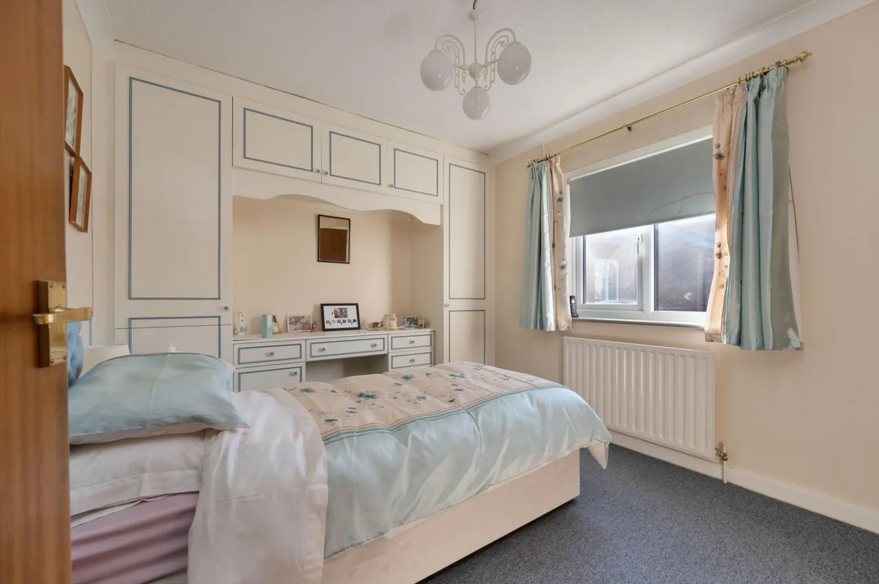 South Street, Baines Court South Street, LE15, photo 5