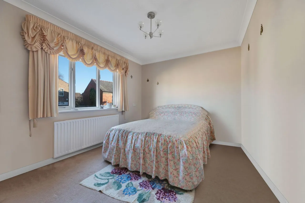 South Street, Baines Court South Street, LE15, photo 9