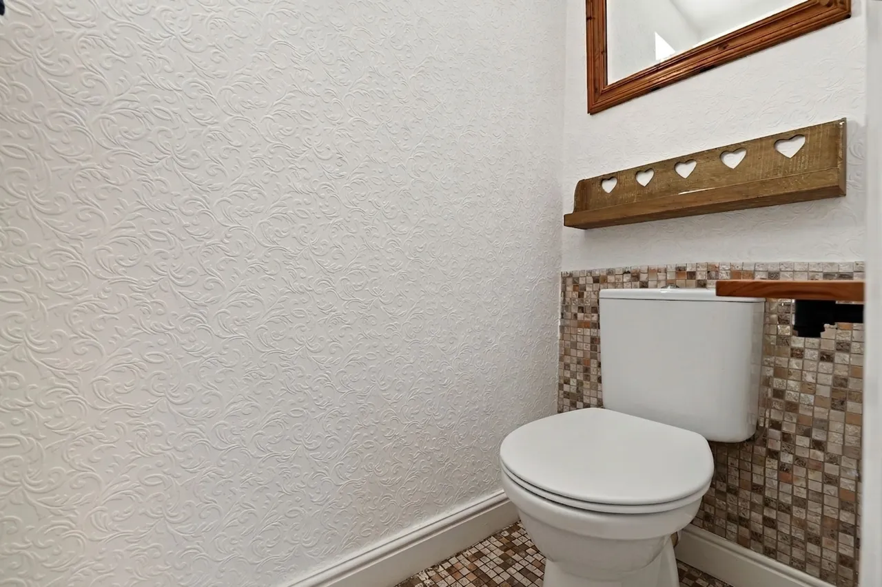 Randles Close, Bushby, LE7, photo 10