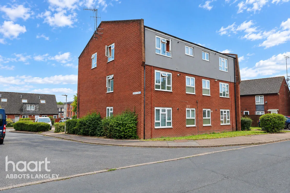 1 bed flat for sale, Spur Close, Abbots Langley, WD5
