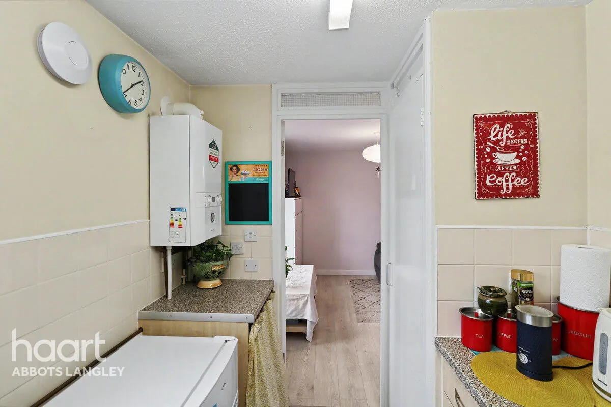 Spur Close, Abbots Langley, WD5, photo 14