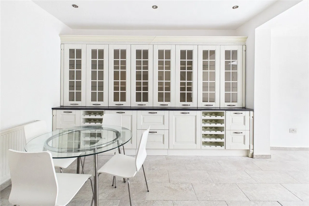 4 bed house to rent, Romeyn Road, London, SW16