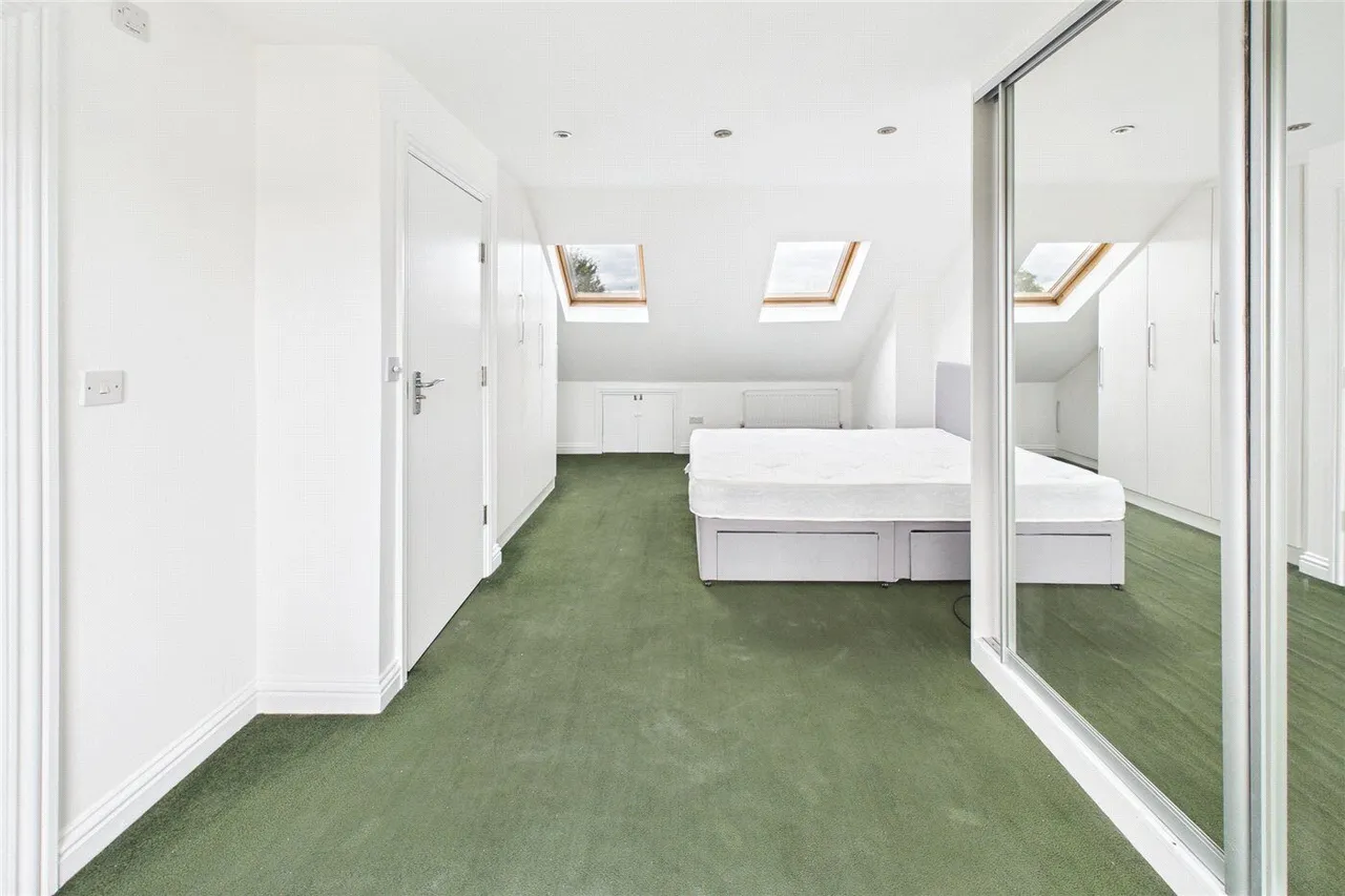 Romeyn Road, London, SW16, photo 11