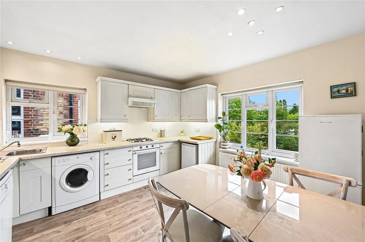 St. James's Avenue, Beckenham, BR3, photo 4