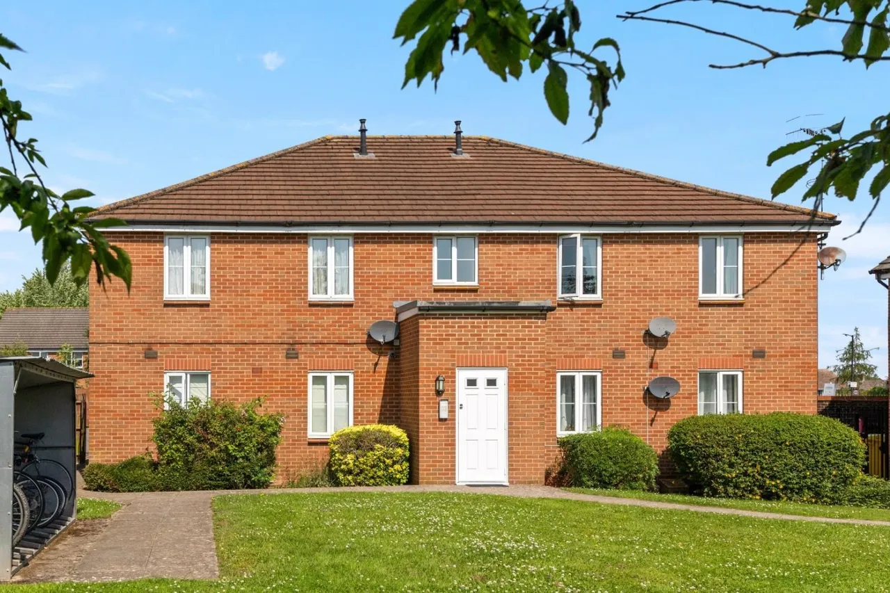 1 bed flat for sale — Gatcombe Road, Bristol