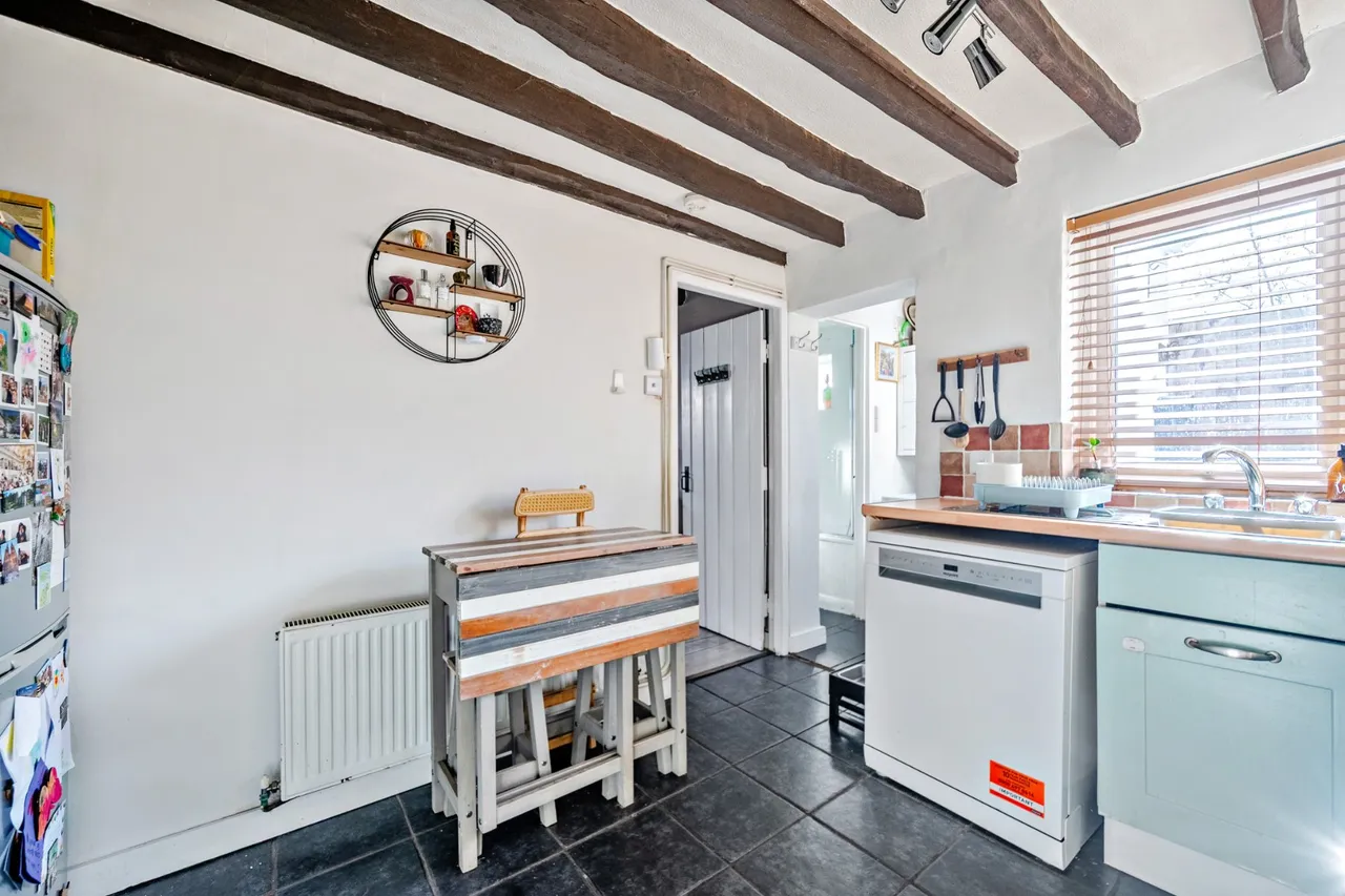 Kings Road, Farncombe, GU7, photo 7