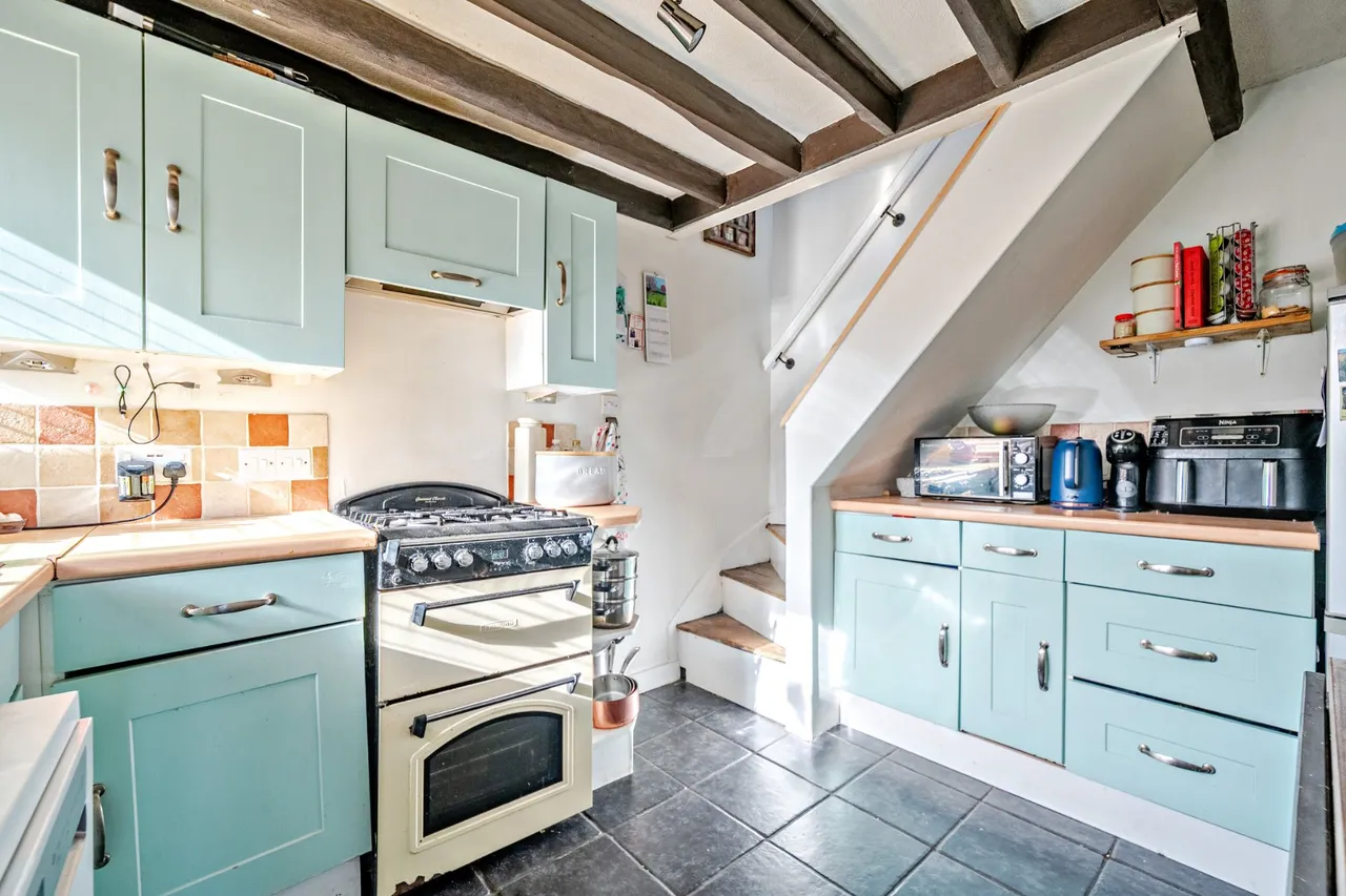 Kings Road, Farncombe, GU7, photo 4