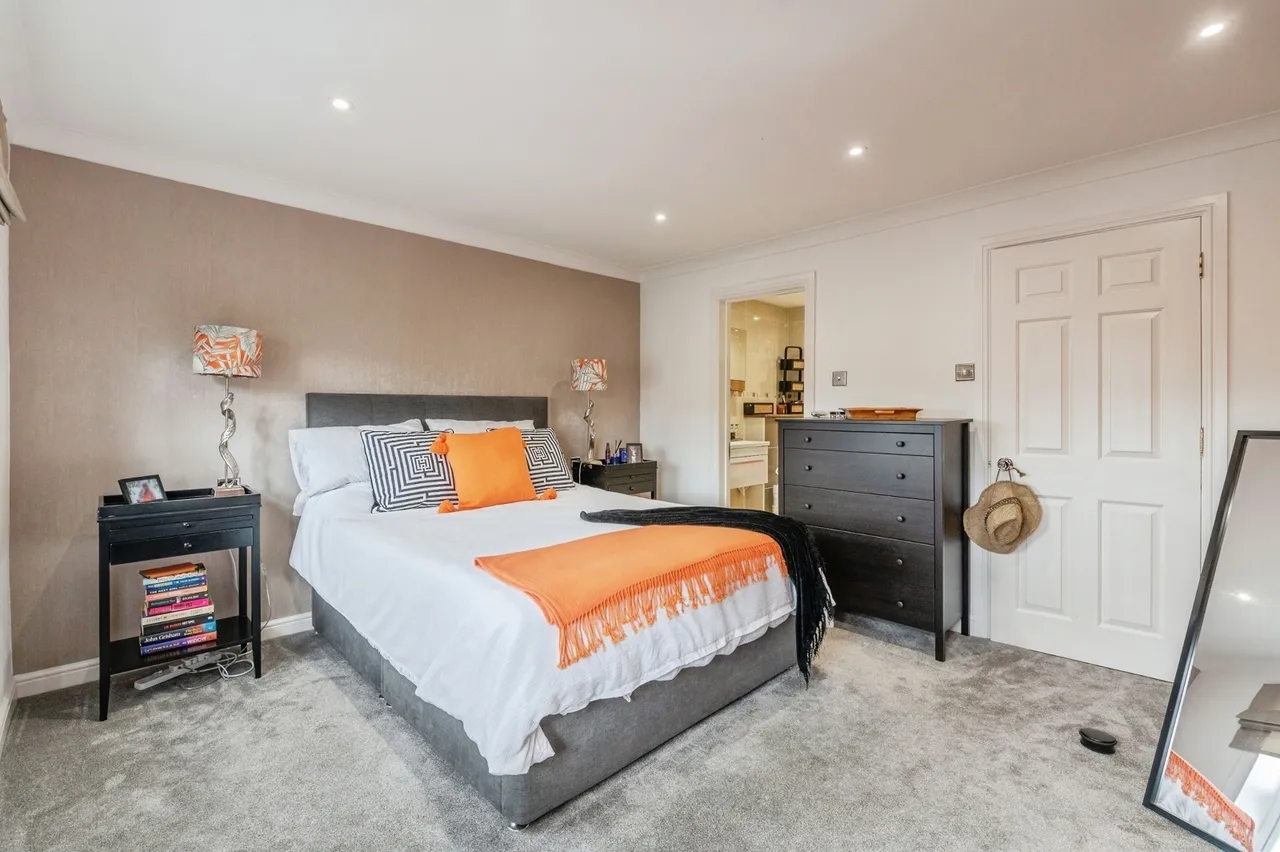 Buttell Close, Grays, Essex, RM17, photo 22