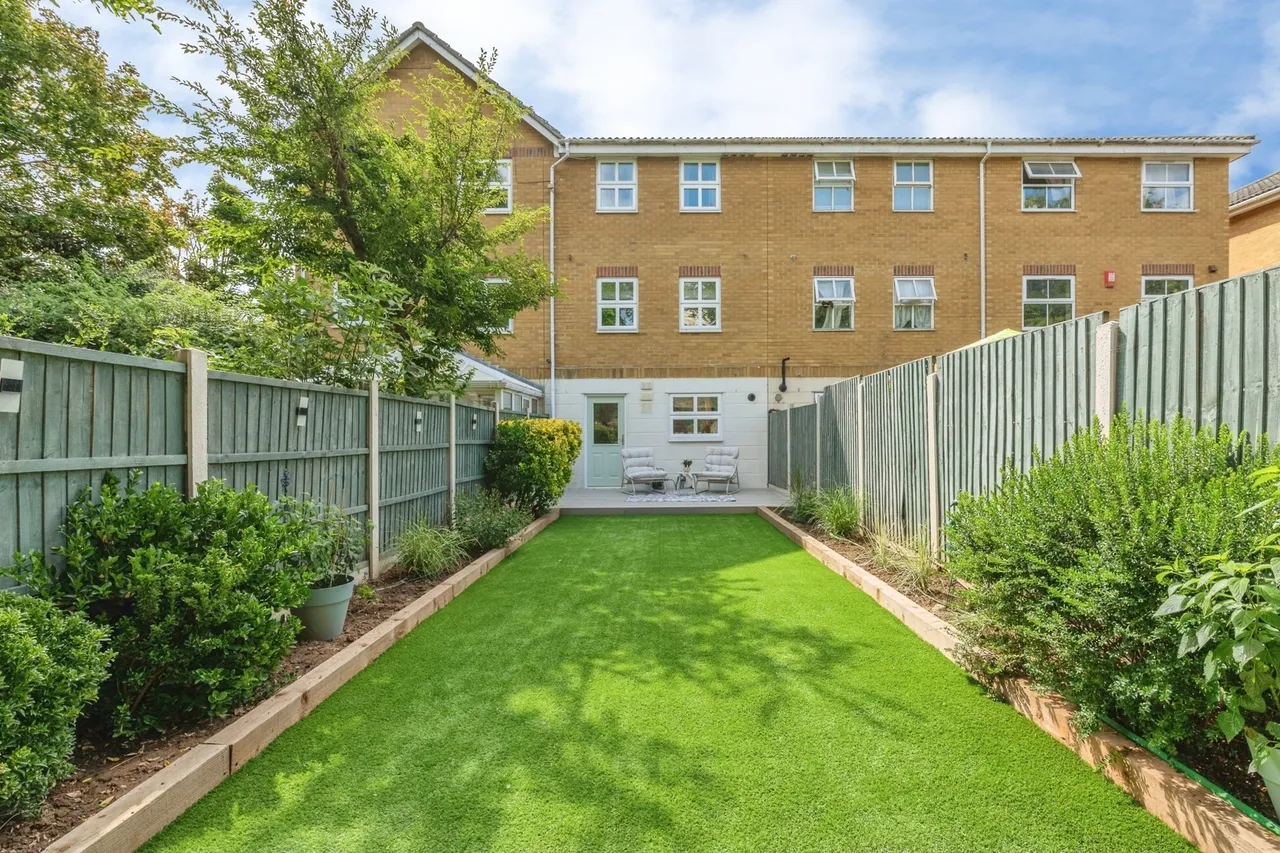 Buttell Close, Grays, Essex, RM17, photo 30