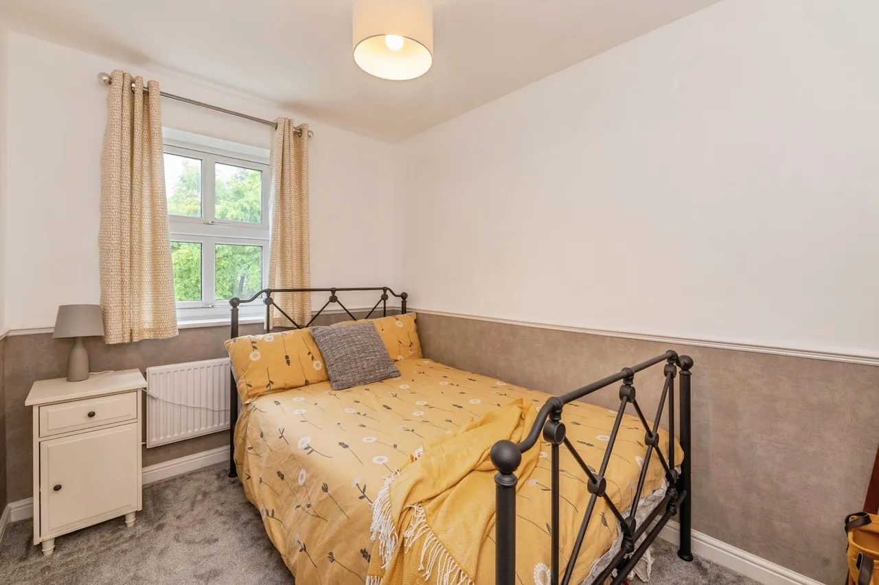 Buttell Close, Grays, Essex, RM17, photo 26