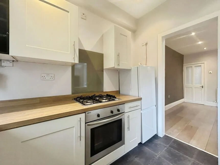 Warren Road, Stockport, SK3, photo 7