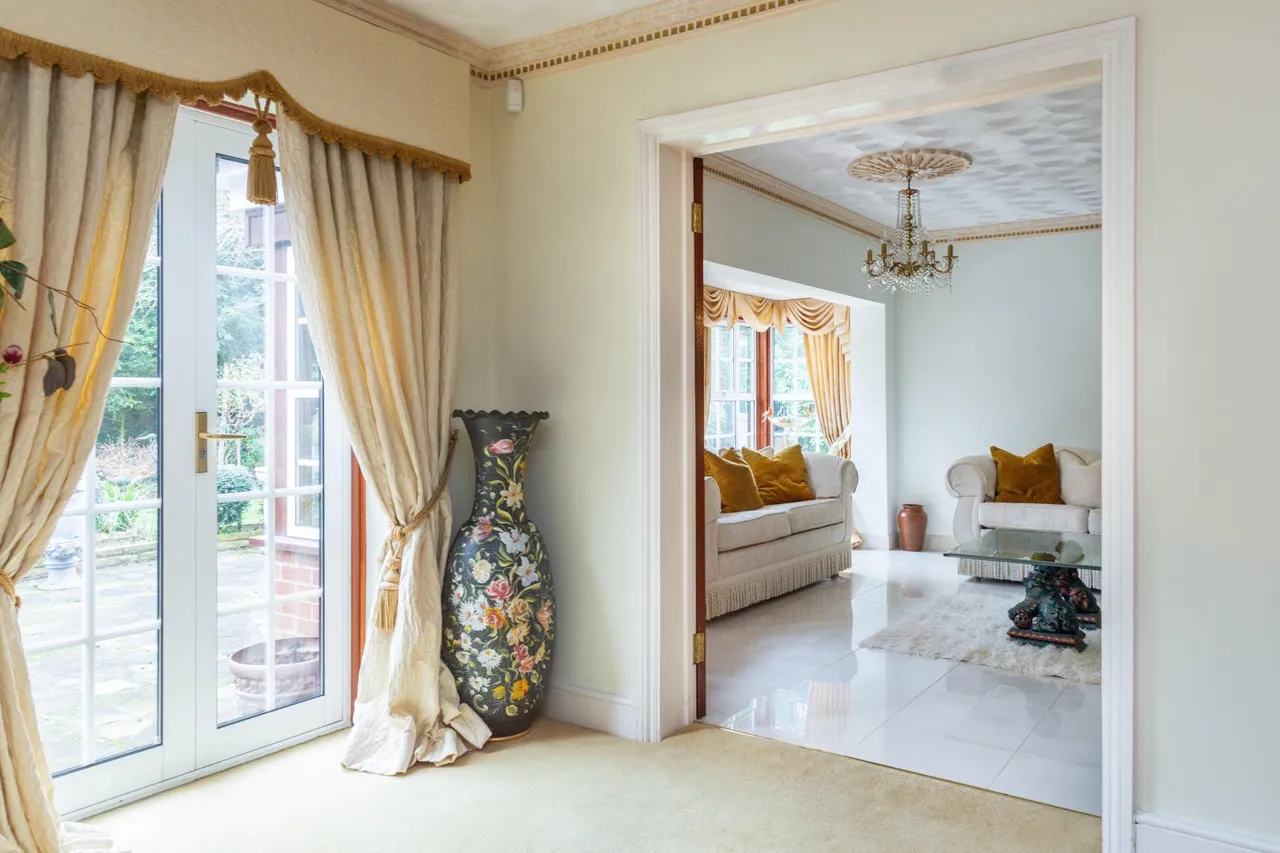 Bush Hill, Winchmore Hill, London, N21, photo 8