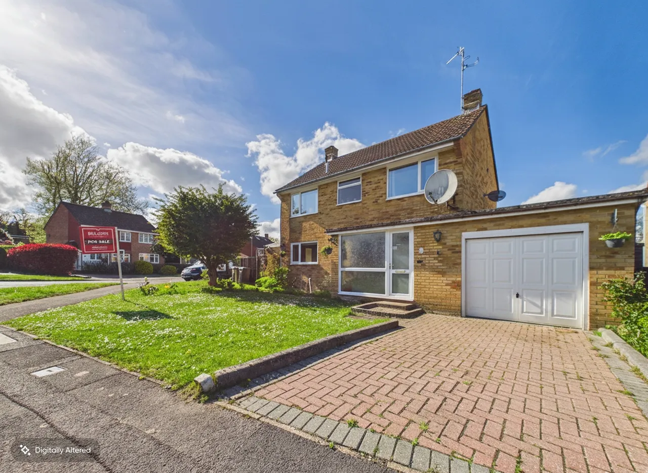 4 bed house for sale, Poynings Crescent, Basingstoke, RG21