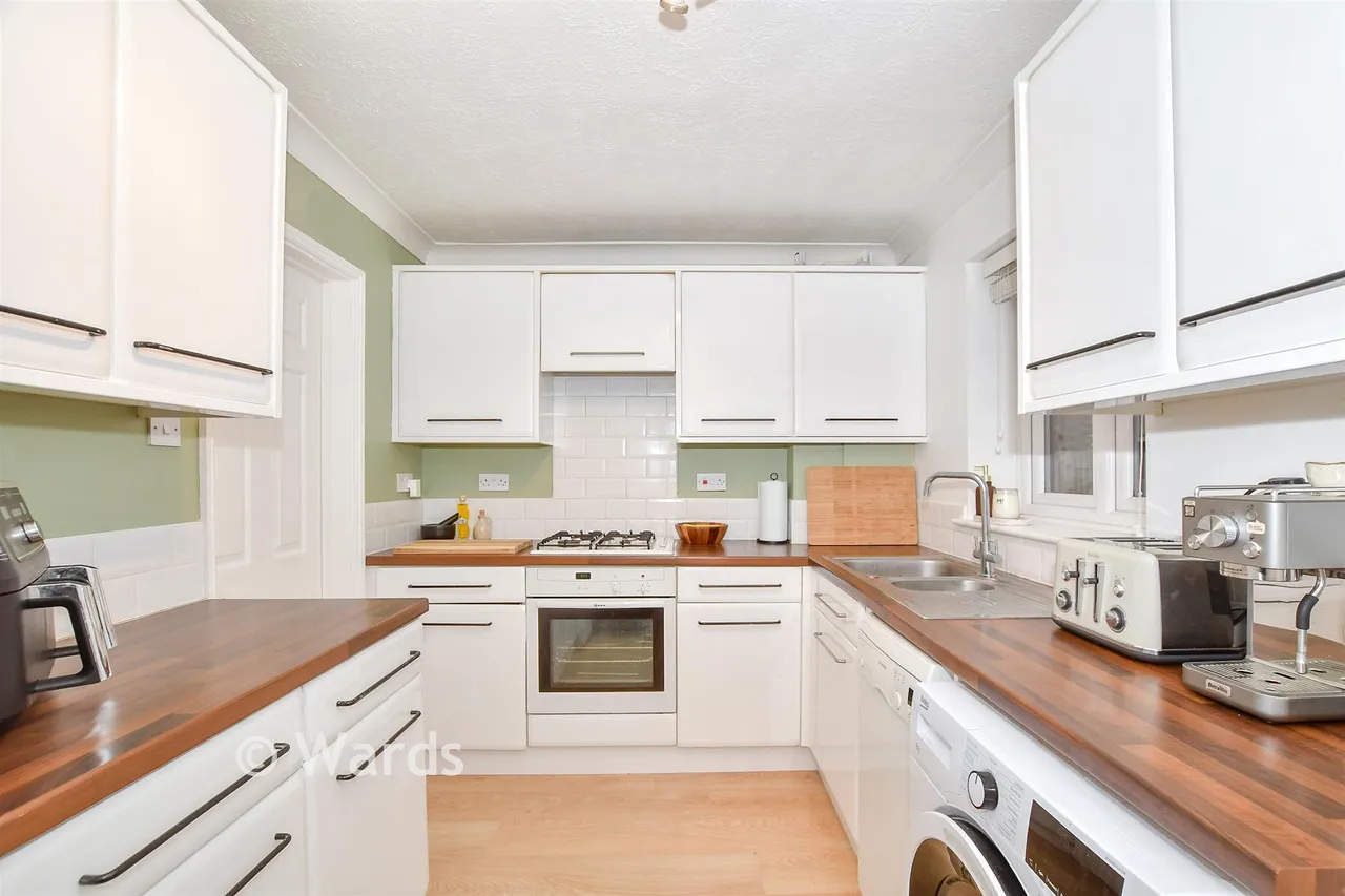Brookdene, Five Oak Green, TN12, photo 2