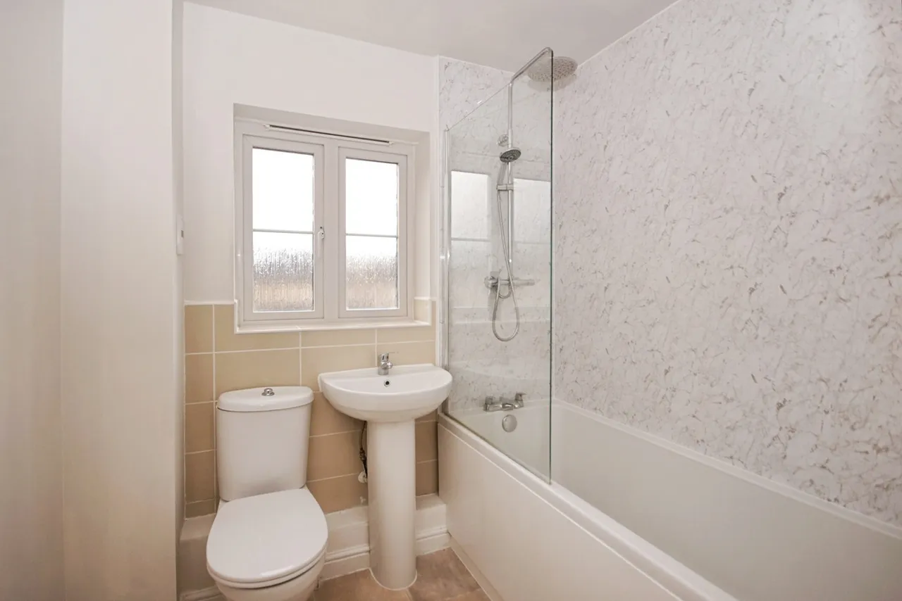 Hickory Lane, Almondsbury, Bristol, Gloucestershire, BS32, photo 12