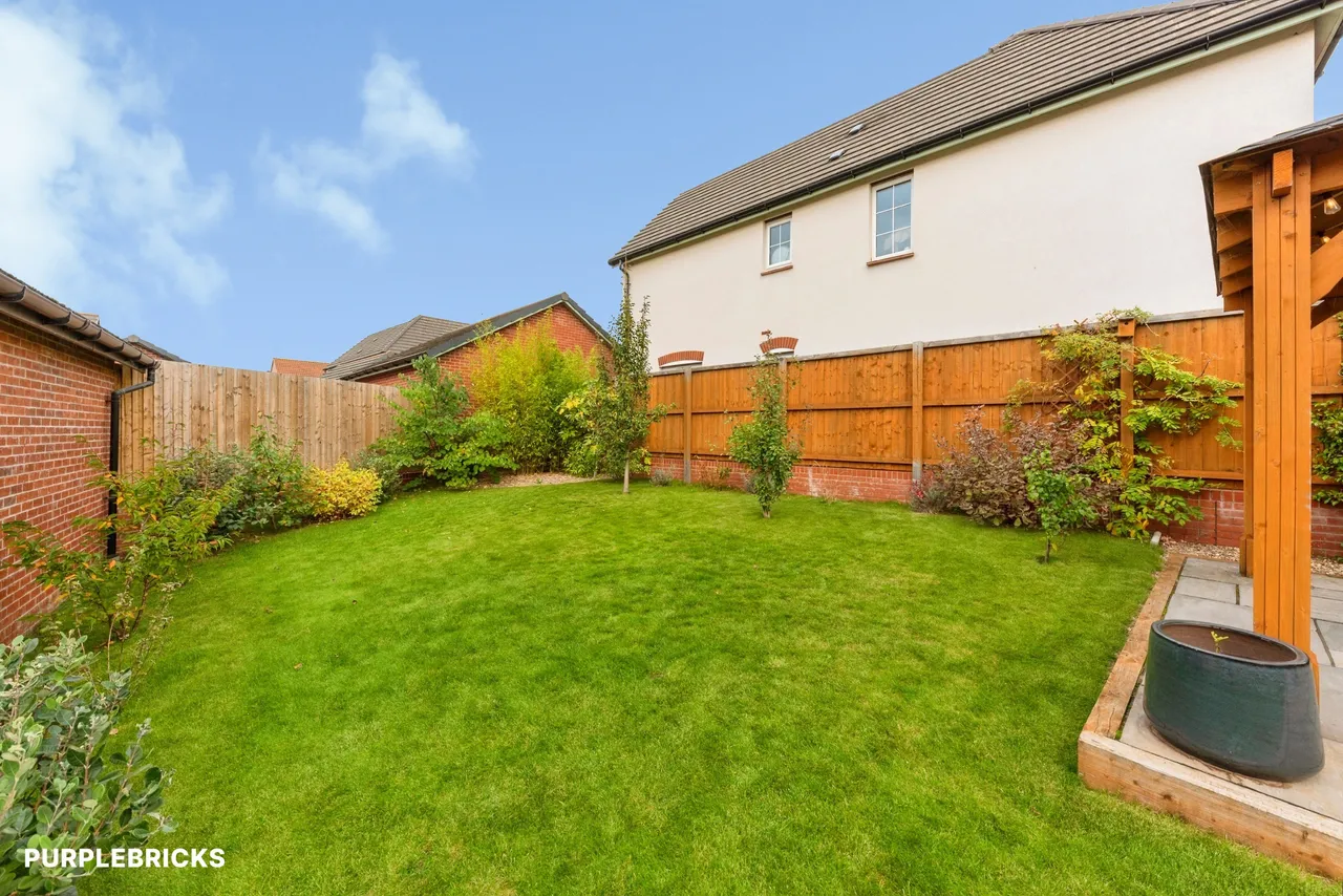 Ribbon Pond Drive, Newark, NG24, photo 36